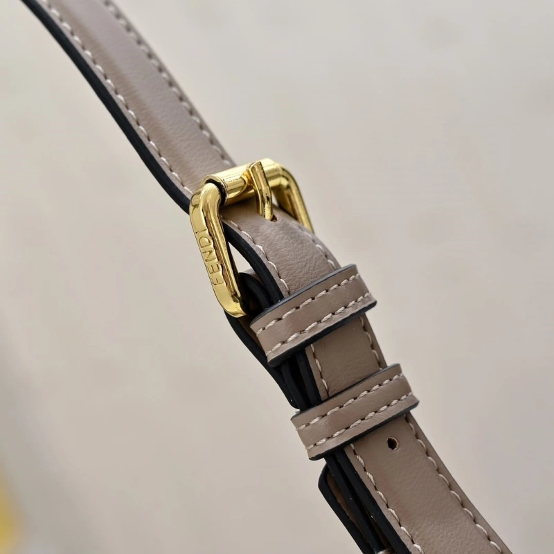 F**di top handle bags 4220d-0513