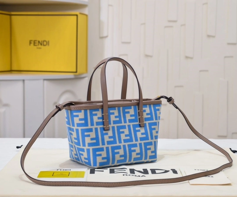 F**di shopping bags 4220d-0518