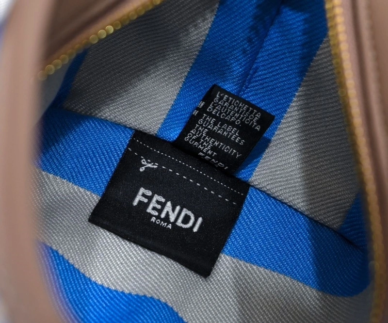 F**di shopping bags 4220d-0518