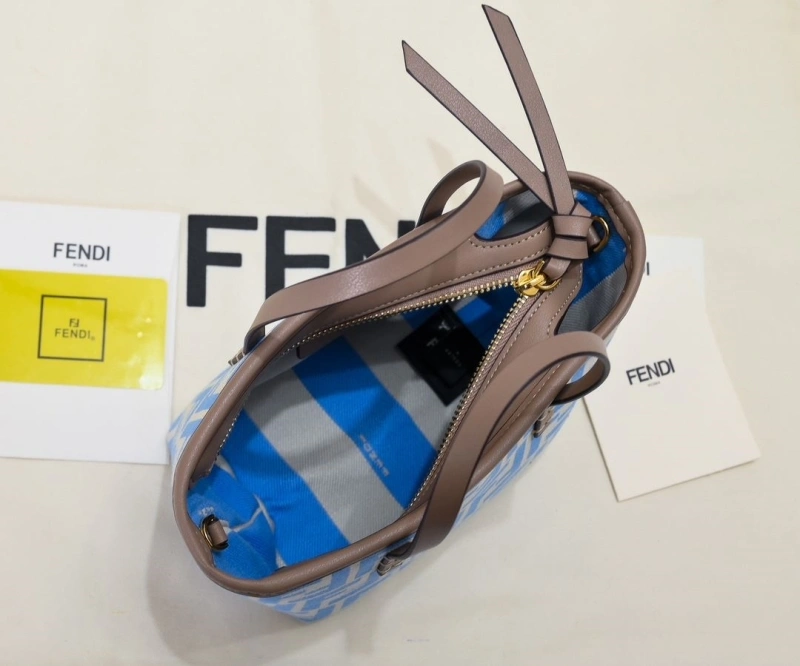 F**di shopping bags 4220d-0518