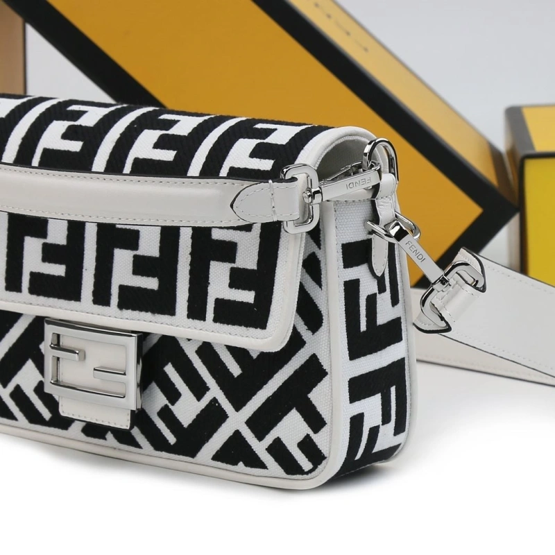F**di baguette bags 4220d-0535
