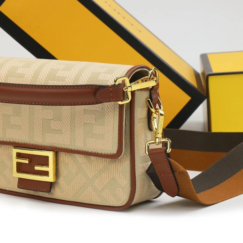 F**di baguette bags 4220d-0537