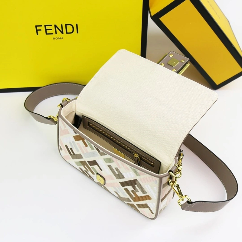 F**di baguette bags 4220d-0541