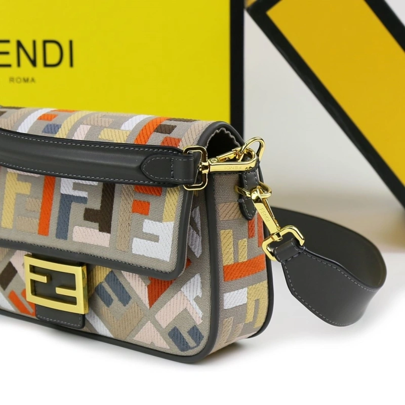 F**di baguette bags 4220d-0542