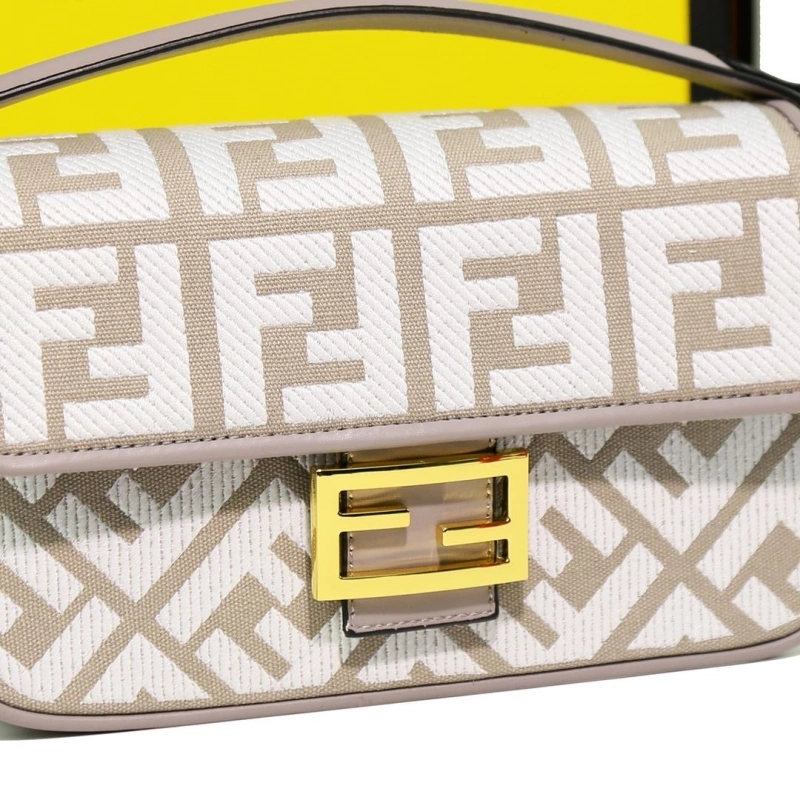 F**di baguette bags 4220d-0544
