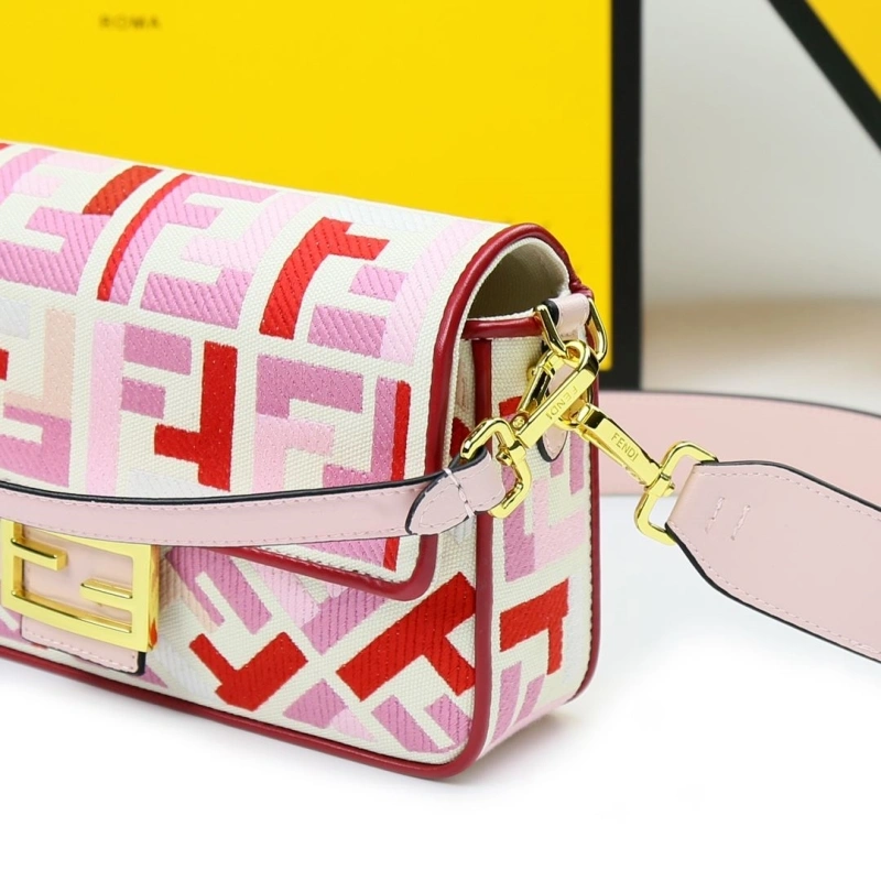 F**di baguette bags 4220d-0546