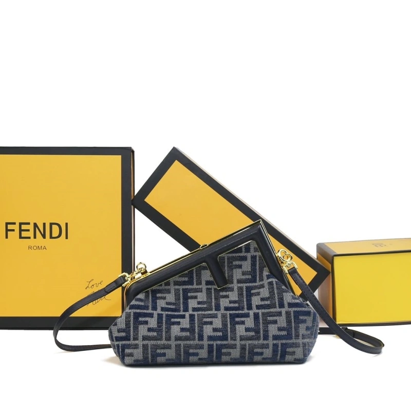 F**di first bags 4220d-0551