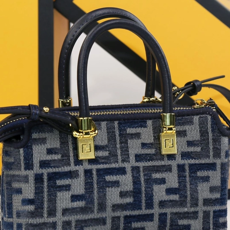 F**di top handle bags 4220d-0552