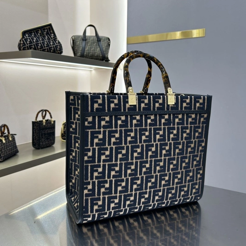 F**di shopping bags 4222c-0133