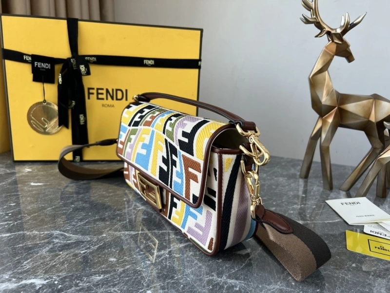 F**di baguette bags 4222c-0141