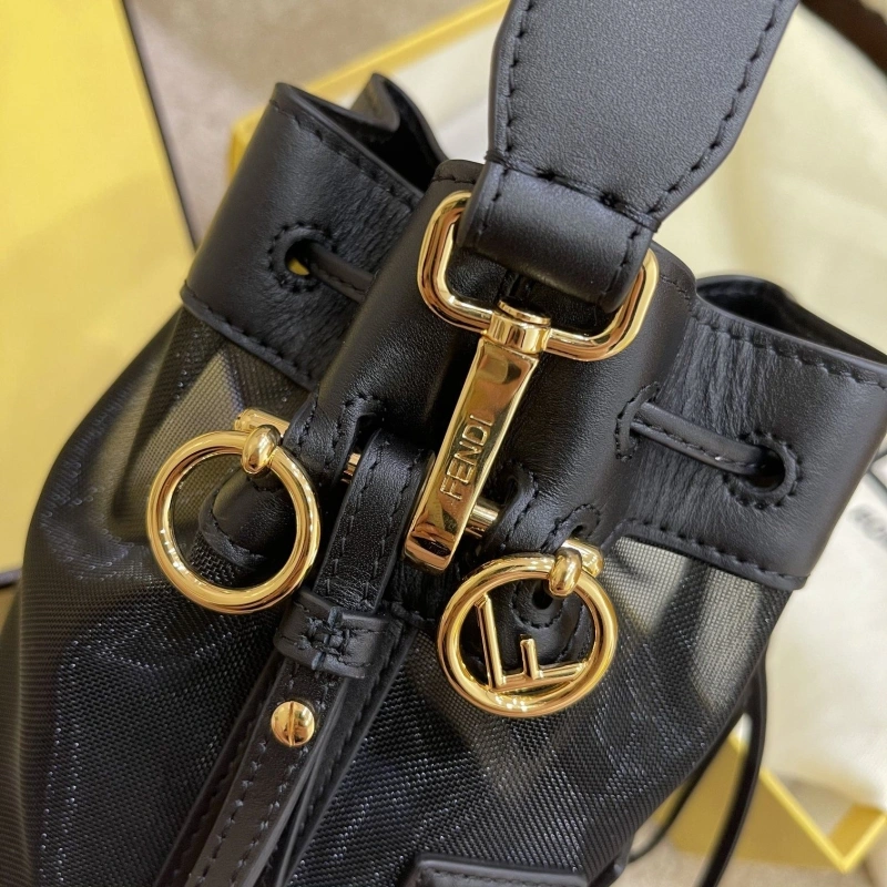 F**di bucket bags 4222c-0172