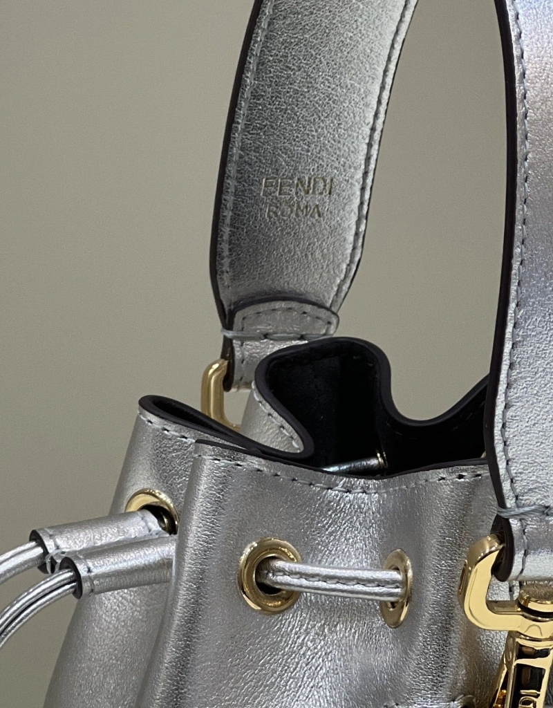 F**di bucket bags 4222c-0177