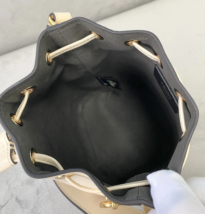 F**di bucket bags 4222c-0179