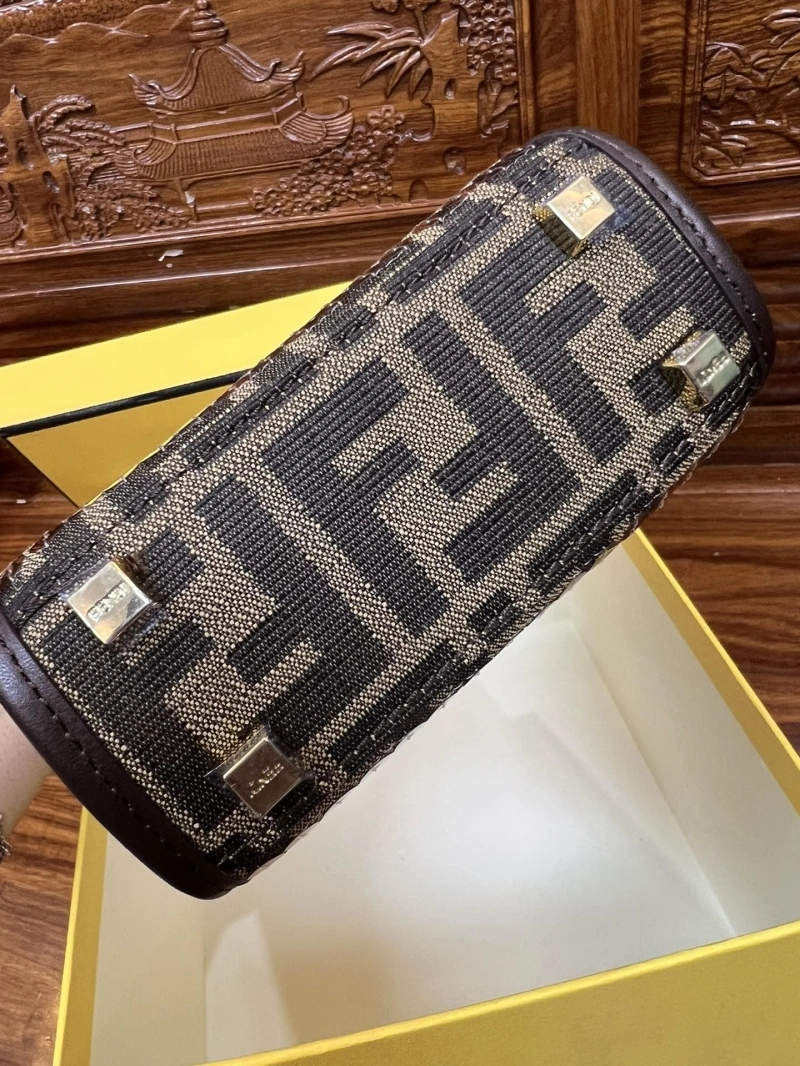 F**di top handle bags 4222c-0367