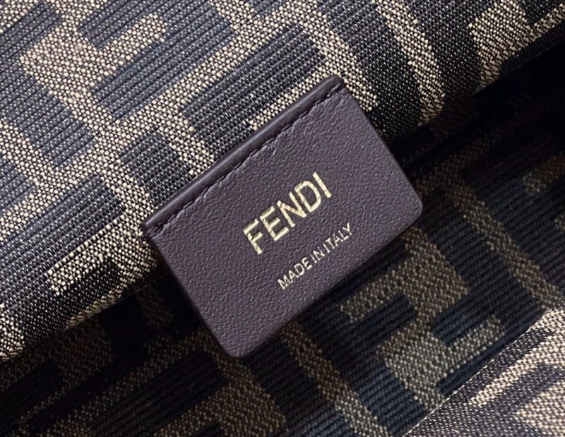 F**di first bags 4222c-0381