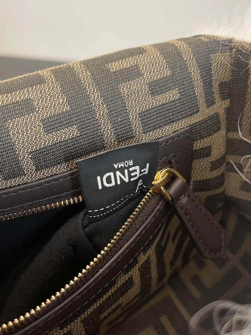 F**di baguette bags 4222c-0803