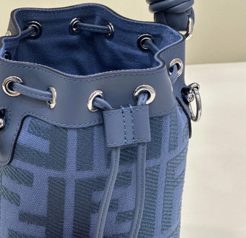 F**di bucket bags 4222c-0806