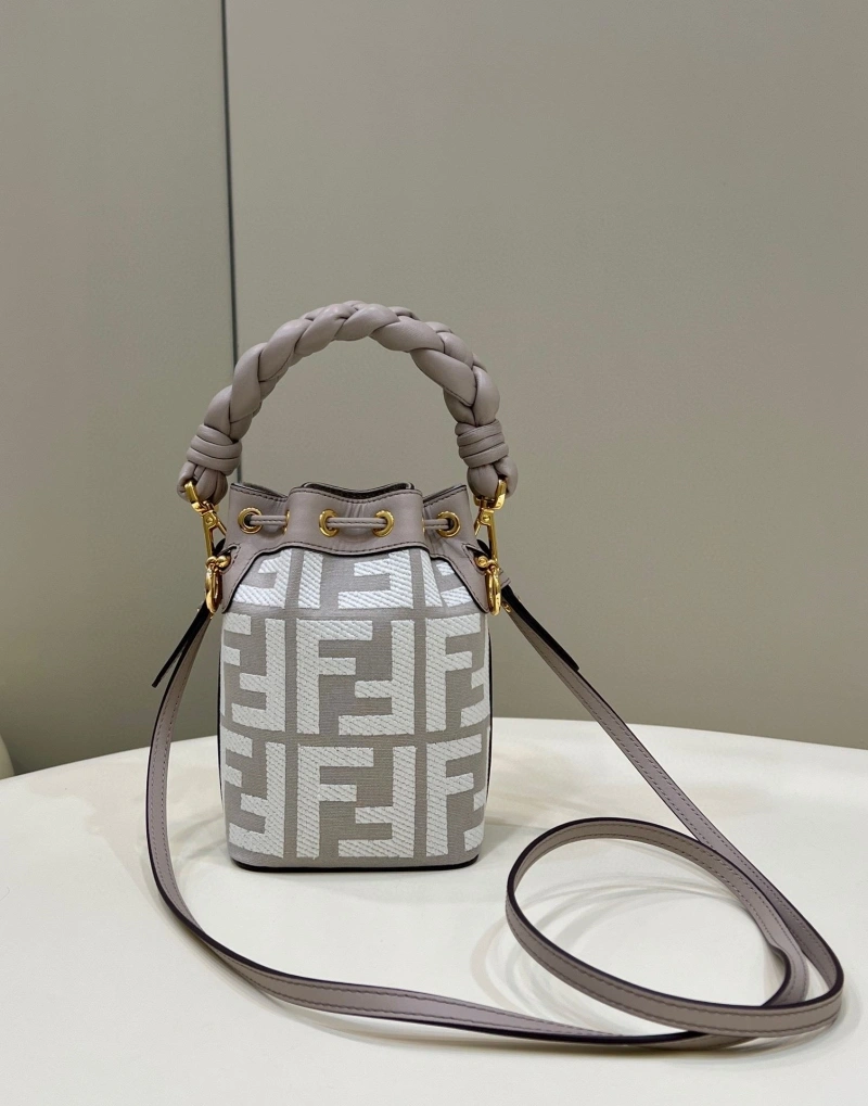 F**di bucket bags 4222c-0807