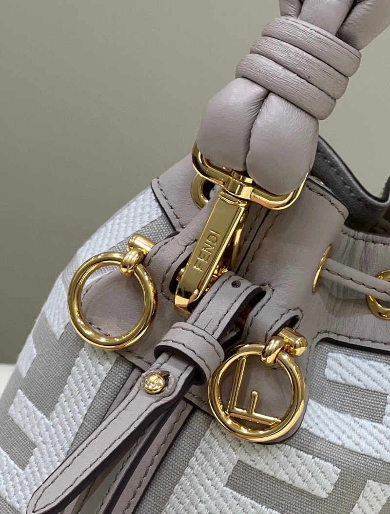 F**di bucket bags 4222c-0807
