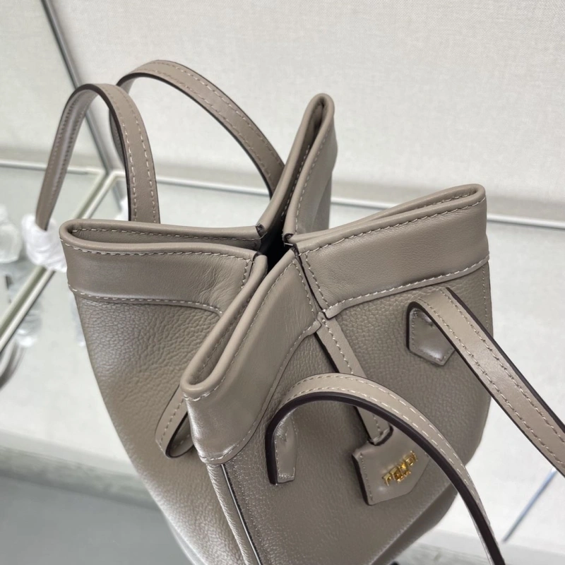 F**di shopping bags 4222c-0819