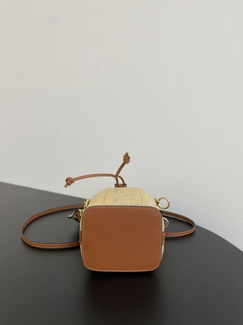 F**di bucket bags 4222c-0843
