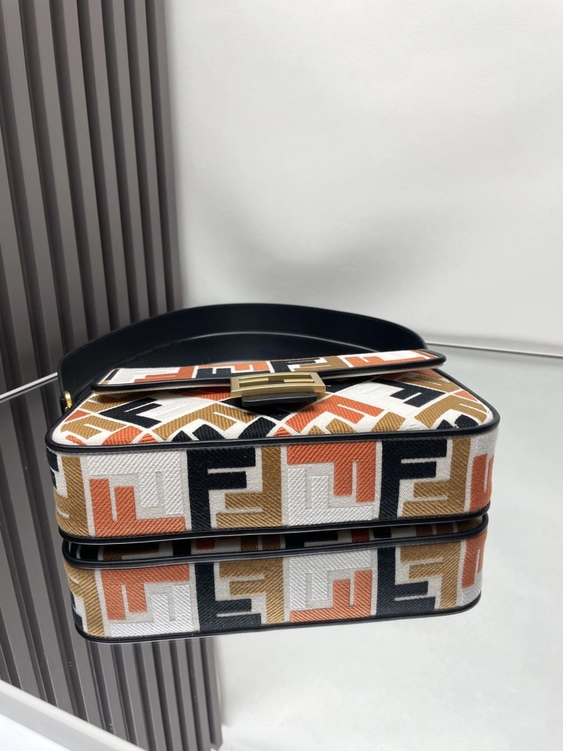 F**di baguette bags 4222c-0860