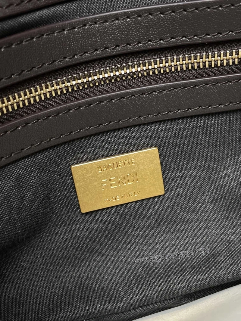 F**di baguette bags 4222c-0867