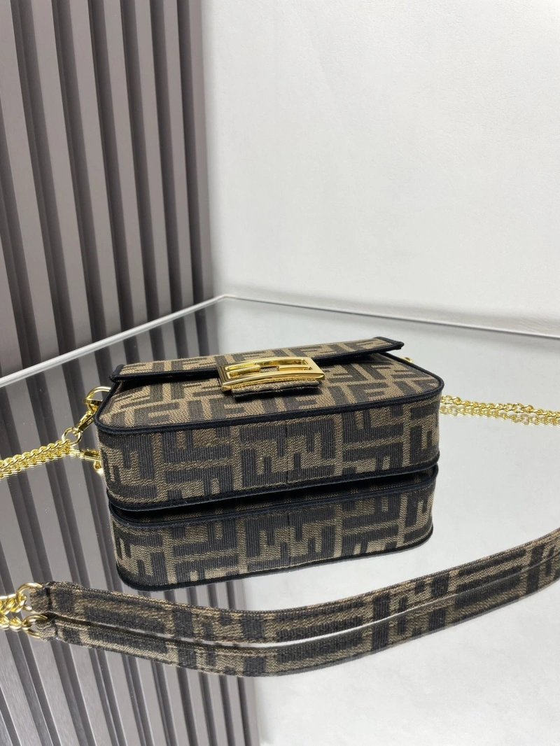 F**di baguette bags 4222c-0868