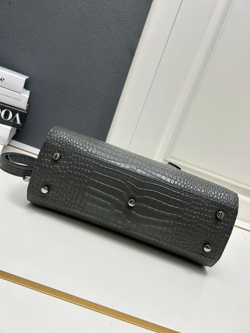 Y51 top handle bags 4224-0010