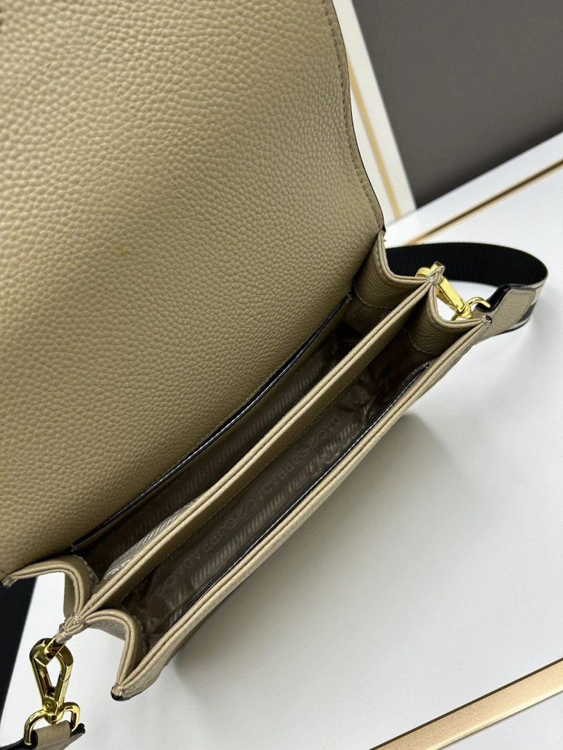 Pra*a satchel bags 4224-0079