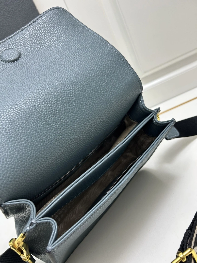 Pra*a satchel bags 4224-0139