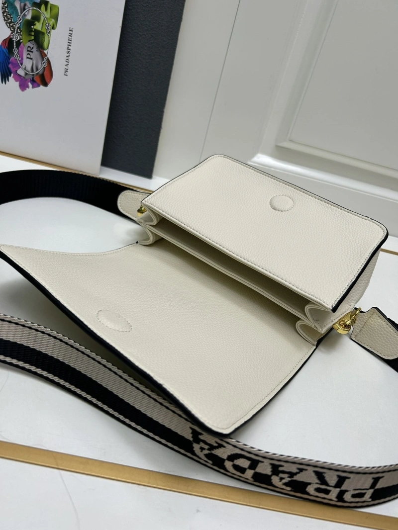 Pra*a satchel bags 4224-0142