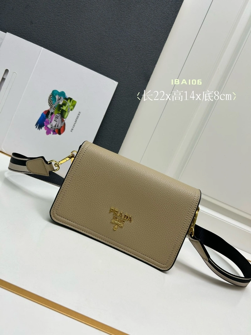 Pra*a satchel bags 4224-0144