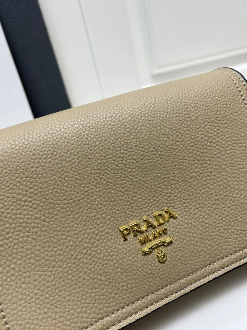 Pra*a satchel bags 4224-0144