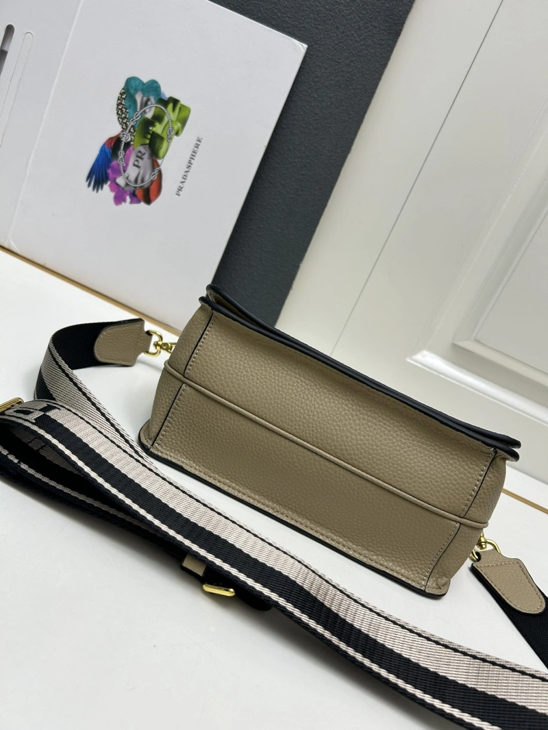 Pra*a satchel bags 4224-0144