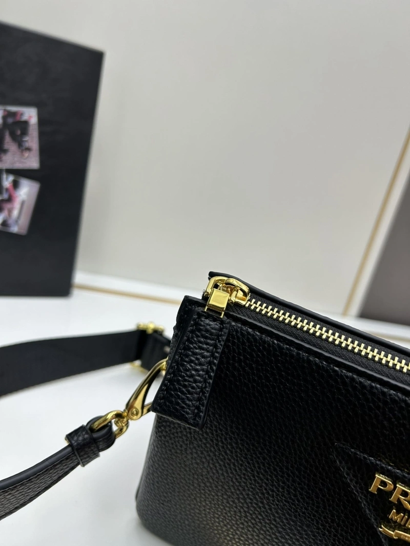 Pra*a satchel bags 4224-0411