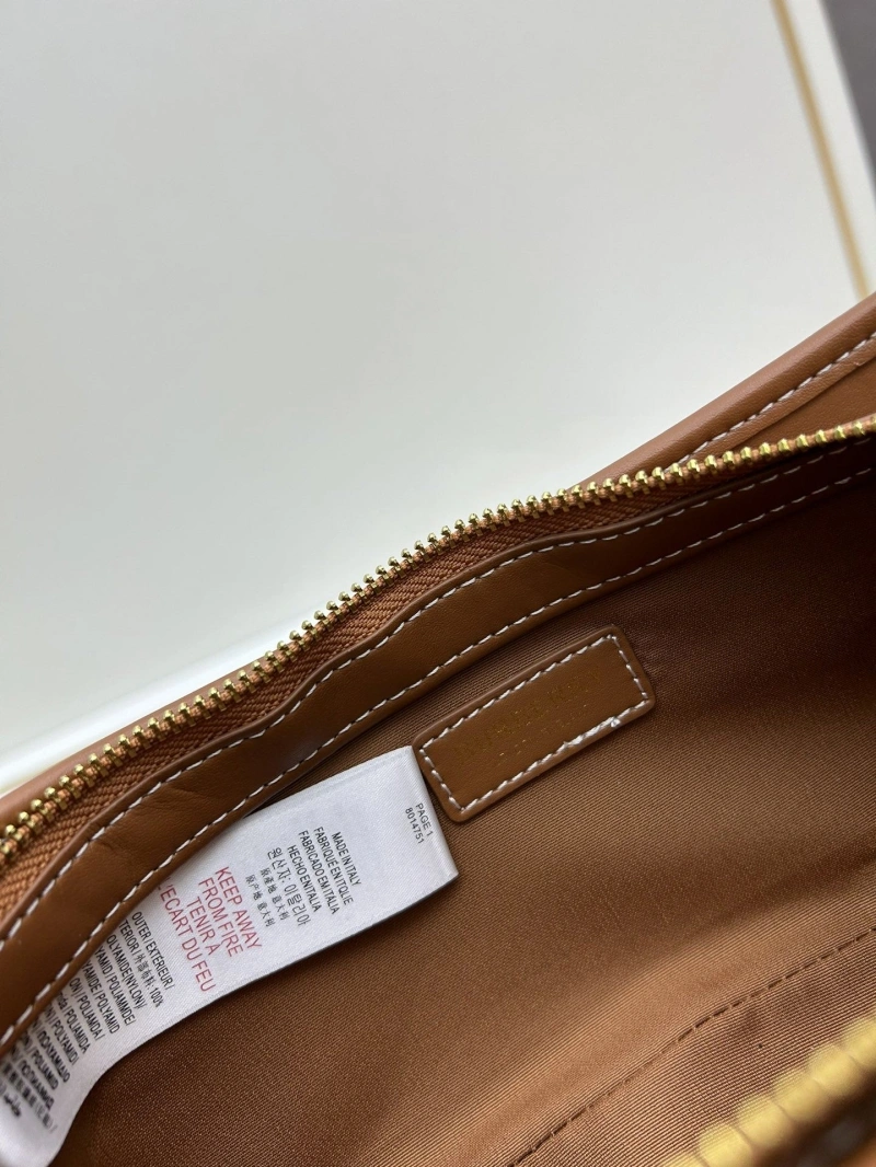 Bv*b*rry top handle bags 4224-0507