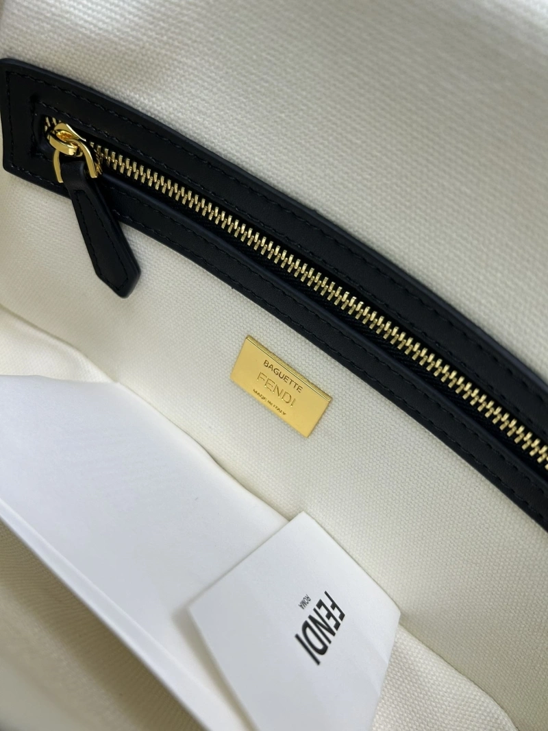 F**di baguette bags 4224-0534