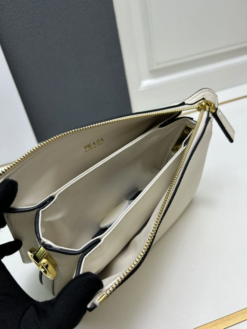 Pra*a satchel bags 4224-0539