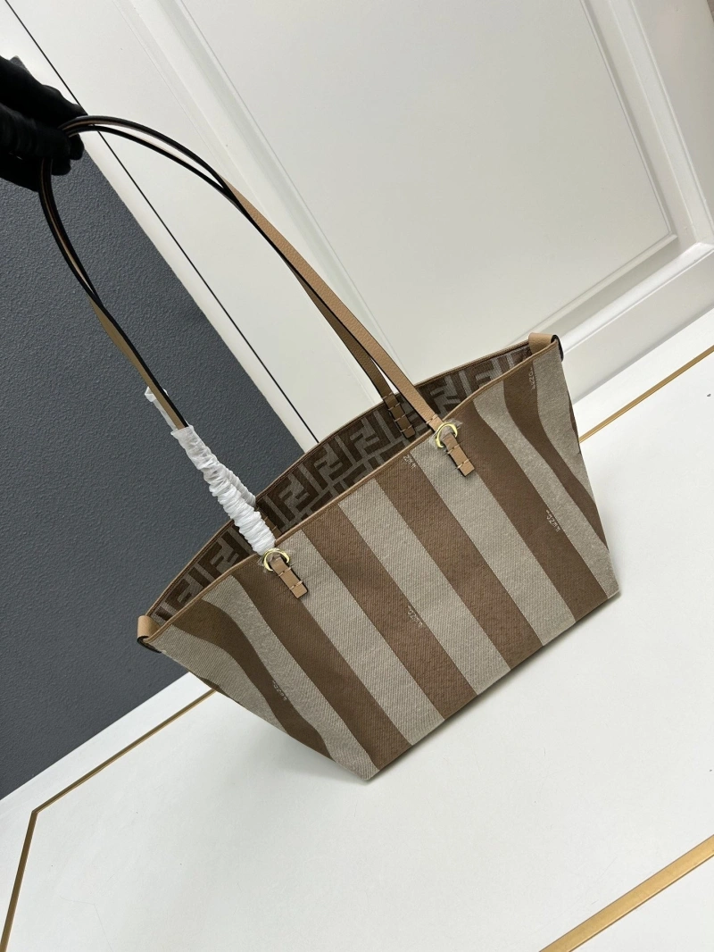 F**di shopping bags 4224-0557