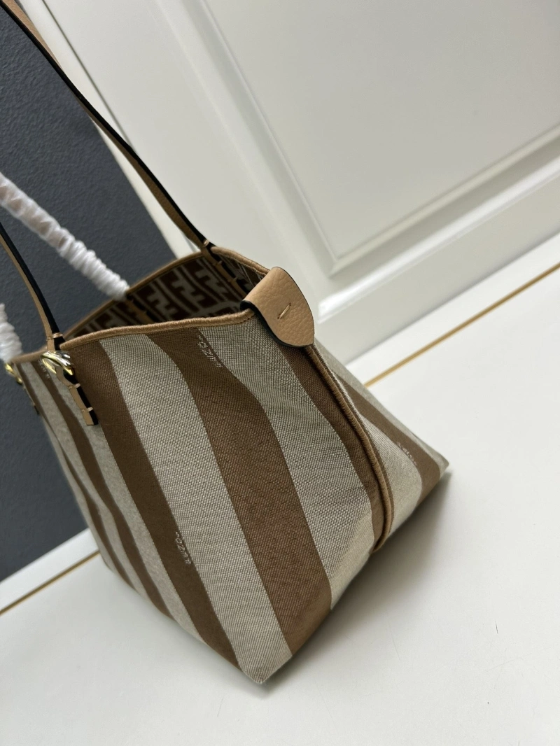F**di shopping bags 4224-0557