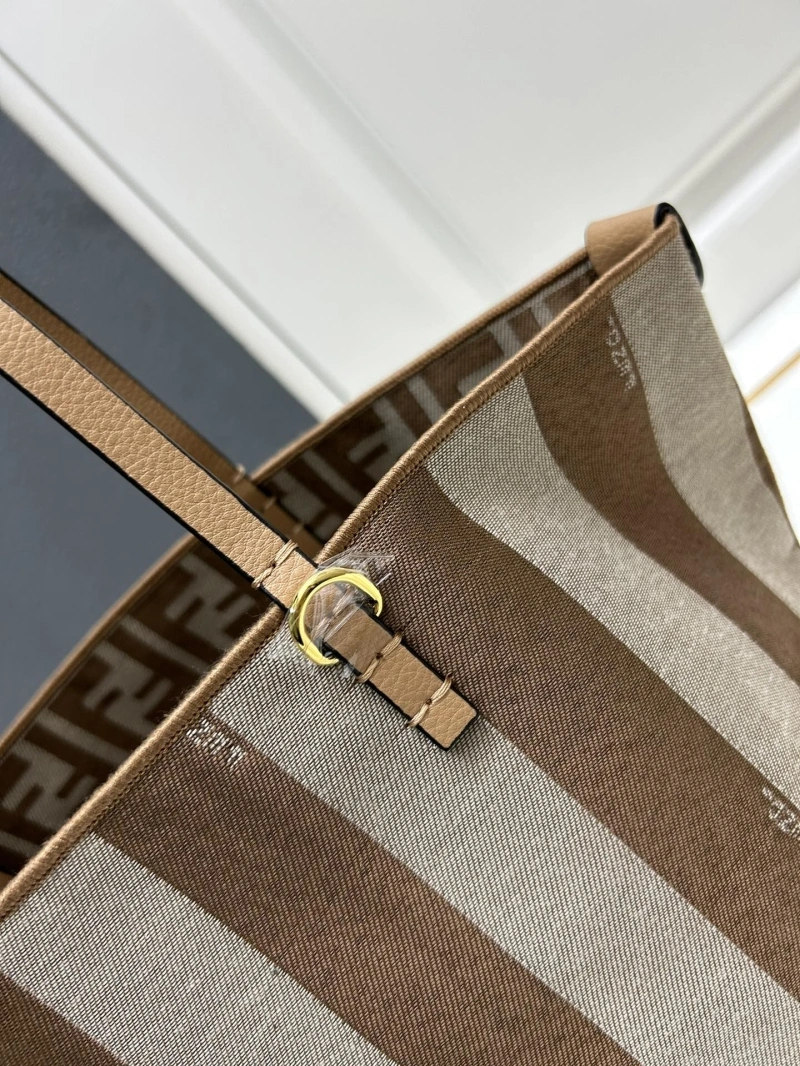 F**di shopping bags 4224-0557