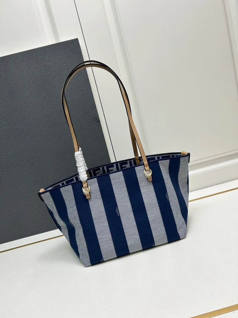 F**di shopping bags 4224-0558