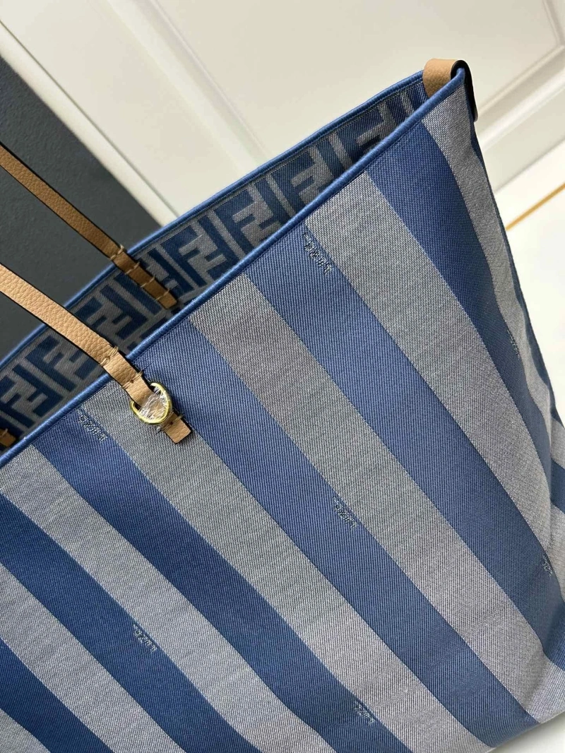 F**di shopping bags 4224-0560