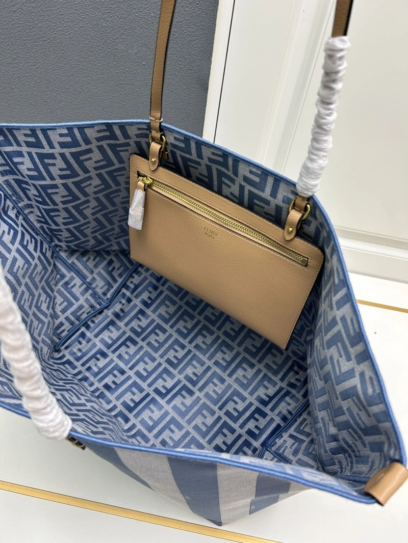 F**di shopping bags 4224-0560