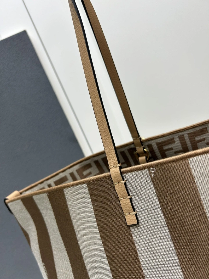 F**di shopping bags 4224-0561