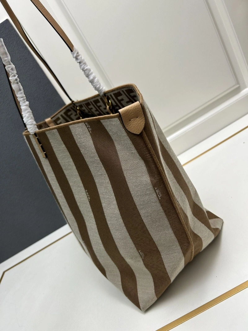 F**di shopping bags 4224-0561