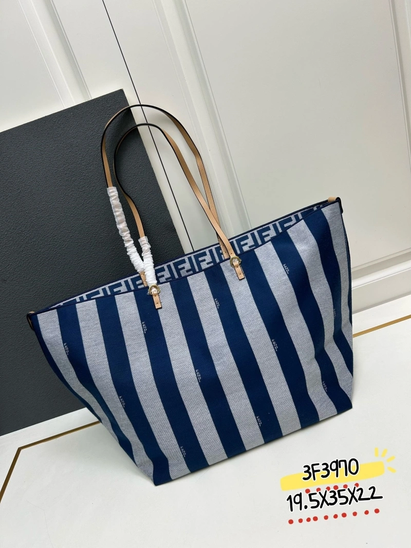 F**di shopping bags 4224-0562