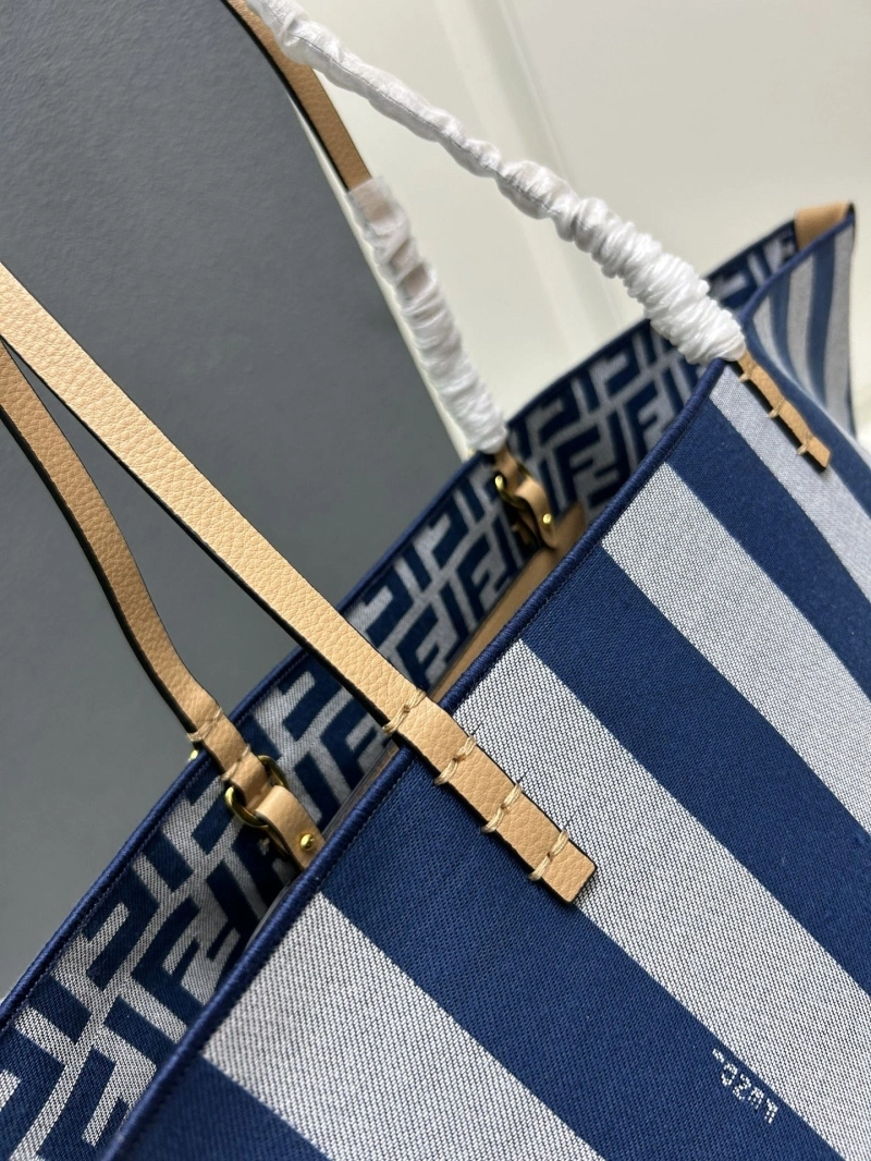 F**di shopping bags 4224-0562