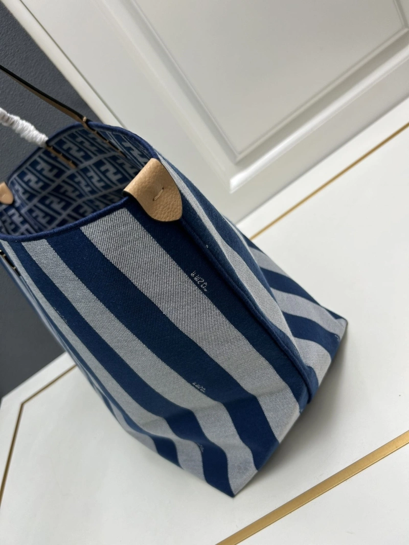 F**di shopping bags 4224-0562
